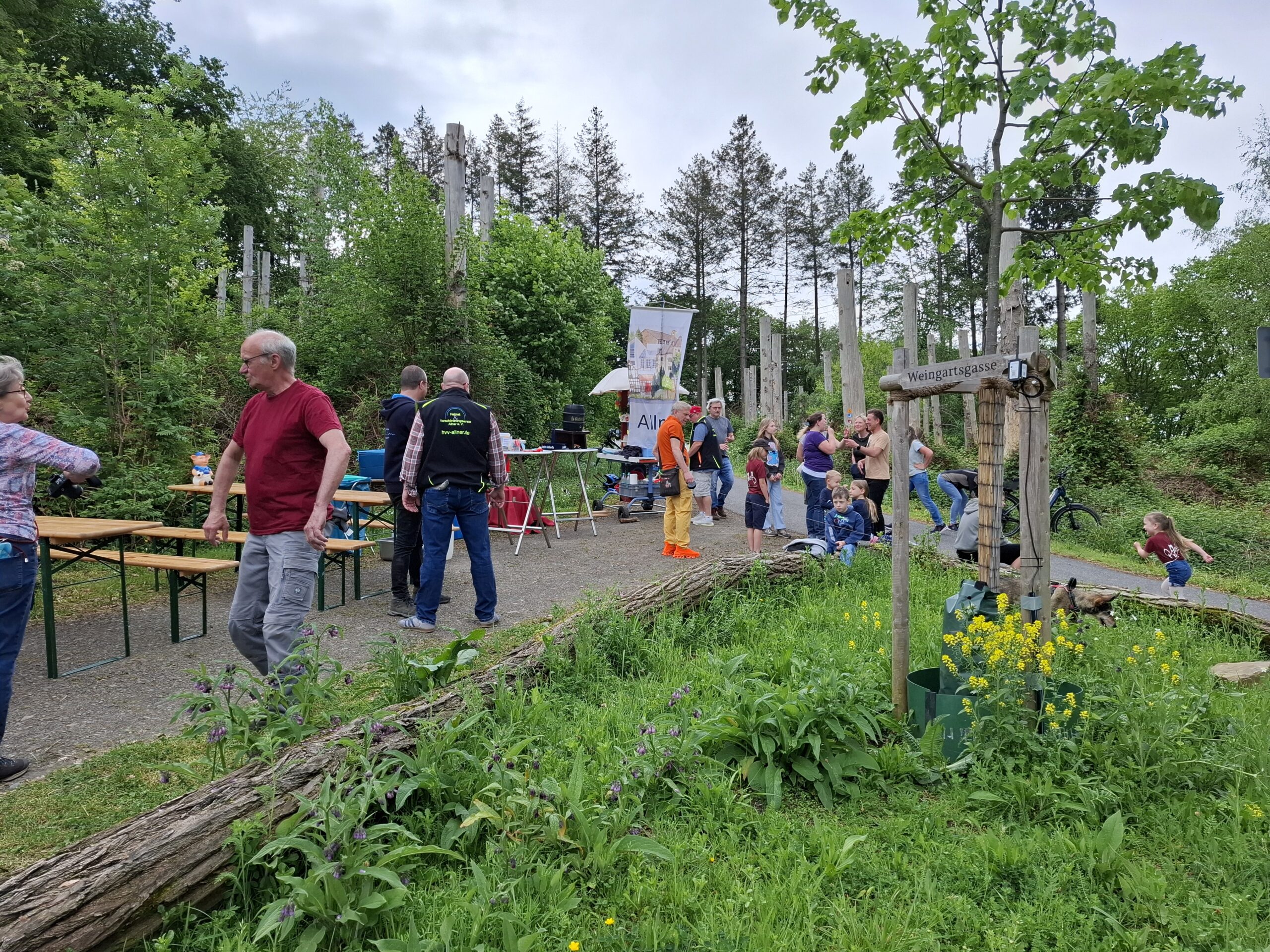 Frühlingsfest am Drei-Dörfer-Baum